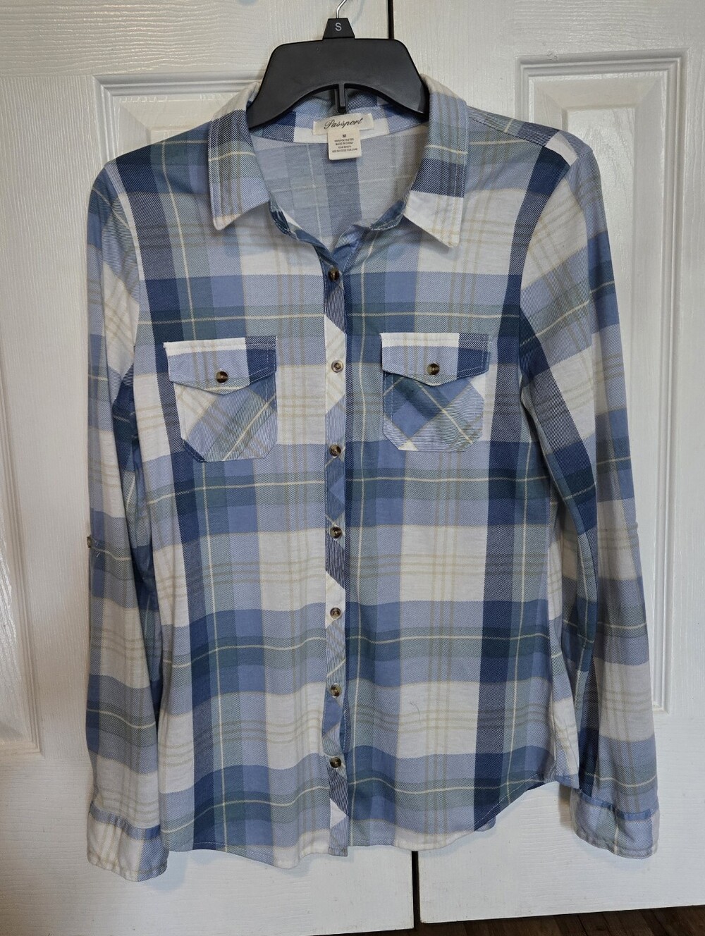Women's Passport Blue Button Front Long Sleeve Plaid Shirt Size M